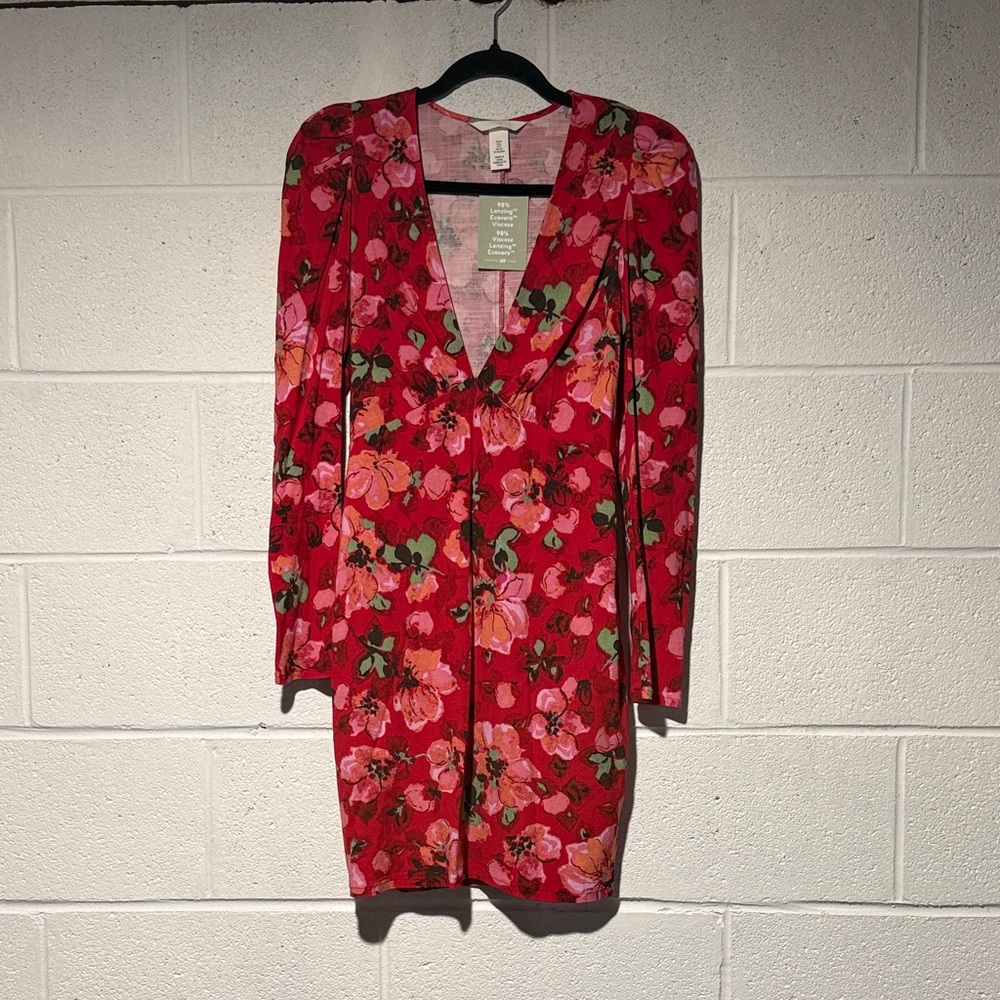H&M Red Floral V-Neck Mini Dress